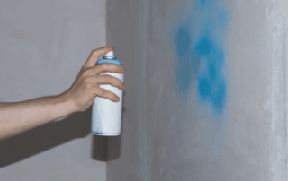 how long does spray paint take to dry